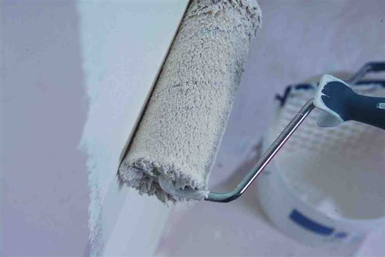 Сколько раз грунтовать стены перед штукатуркой