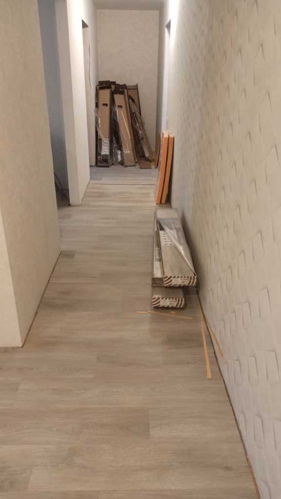 Что можно подчеркнуть через линии вдоль и поперек в портретной фотографии?