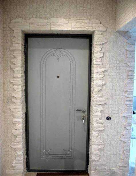 Как выровнять неровности после демонтажа дверной коробки