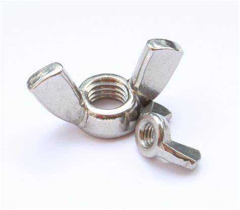 Почему гайку барашек называют именно так: происхождение названия