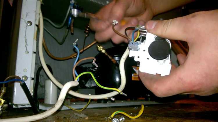 Как получить доступ к реле без повреждения корпуса