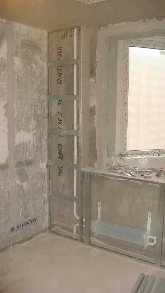 Применение декоративных коробов из МДФ и пластика для маскировки трубы