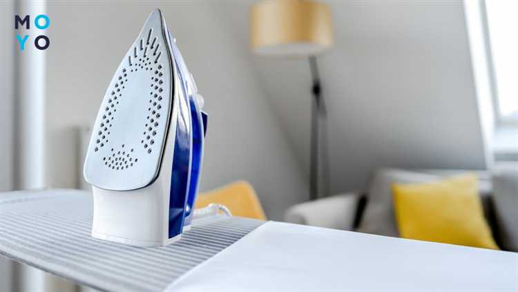 Какие подручные средства безопасны для чистки утюга от полиэтилена