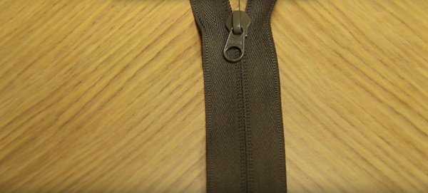 Как заменить повреждённый бегунок на ботинке