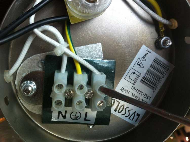 Как подключить бра без выключателя