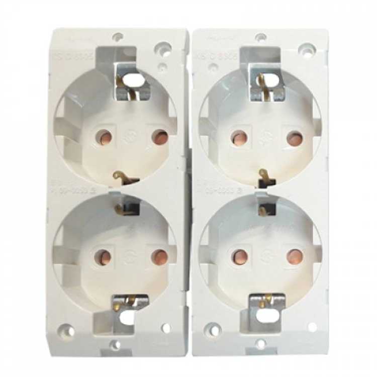 На что обратить внимание при замене старой розетки на новую с заземлением