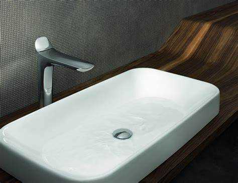 Из каких материалов лучше выбирать корпус смесителя для накладной установки