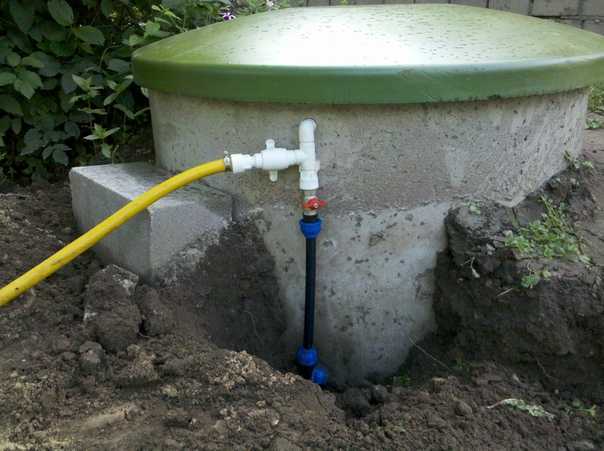 Как подвести воду в дом из скважины своими руками