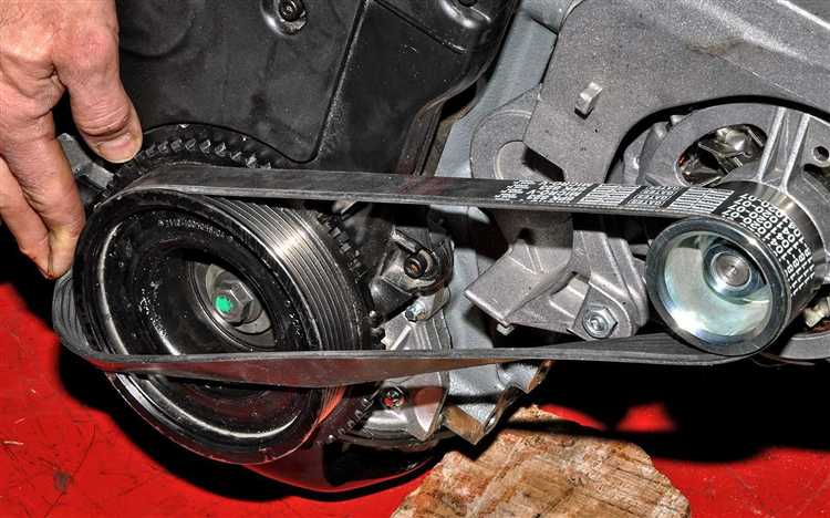 undefinedЧастые отключения по перегрузке:</strong> растянутый или повреждённый ремень создаёт дополнительную нагрузку на электродвигатель, что может вызывать его остановку из-за срабатывания защиты.»></p>
<p><em>Проверку ремня рекомендуется проводить каждые 50–70 часов работы компрессора. При малейших признаках износа замена должна быть выполнена немедленно, чтобы избежать повреждения узлов и снижения производительности оборудования.</em></p>
<h2>Выбор подходящего ремня по маркировке и размеру</h2>
<p><img decoding=