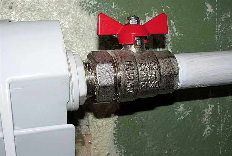 Совместимость кранов с материалом труб и радиаторов