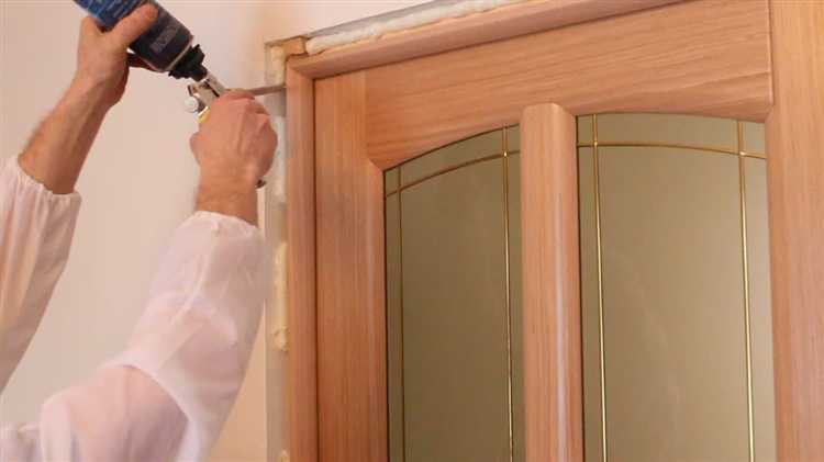 Как поставить вторую дверь после входной двери в квартиру