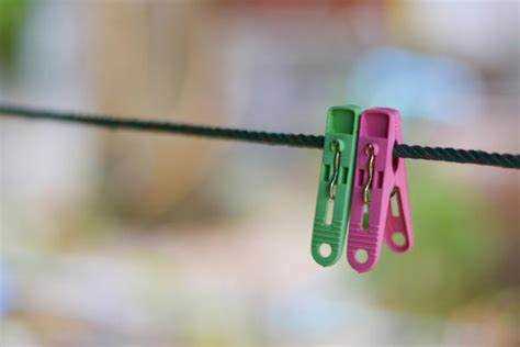 Способы крепления веревки к стене или столбу