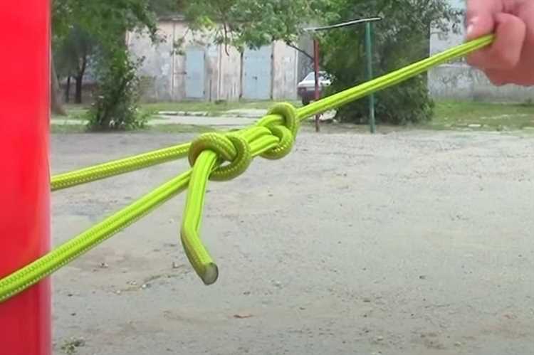 Какие столбы или опоры подойдут для крепления