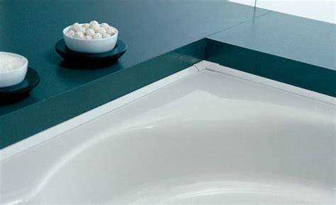 Какие инструменты и материалы потребуются для наклеивания