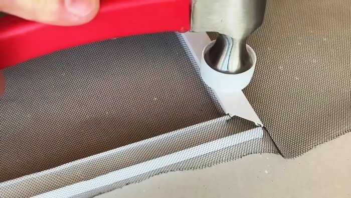 Обработка краев и фиксация сетки для надежного крепления