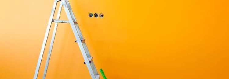 Как проверить сцепление клея с крашеной стеной