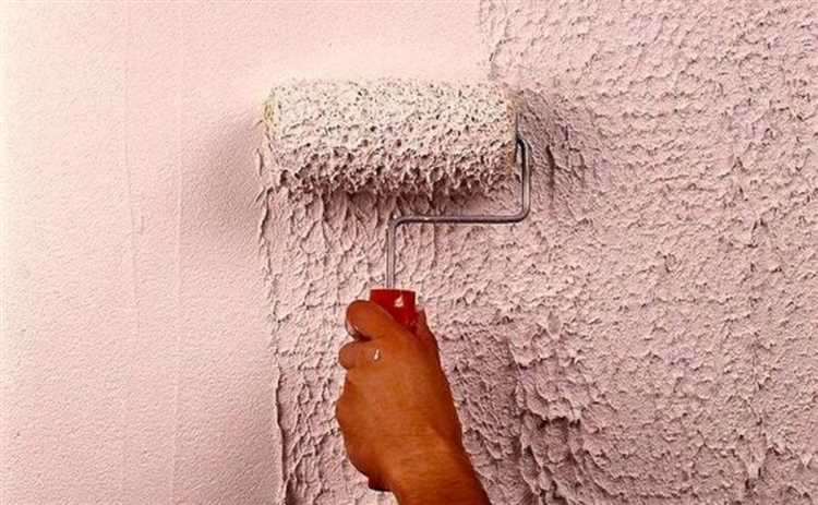 Какие обои подходят для поклейки на необработанную штукатурку