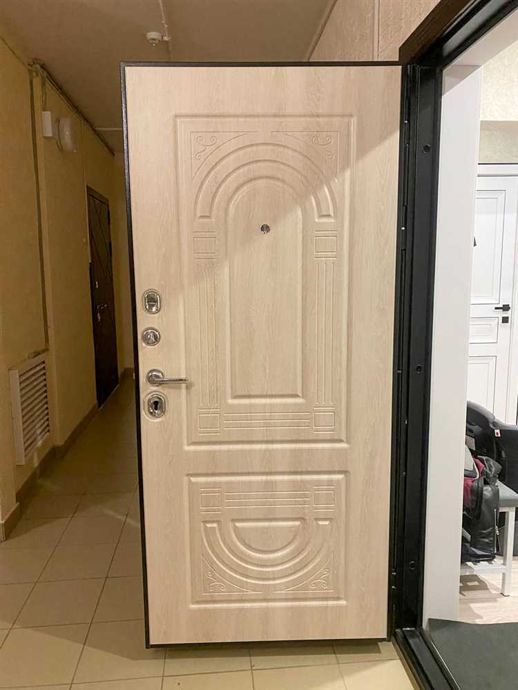 Как выбрать подходящее зеркало по весу и толщине для двери