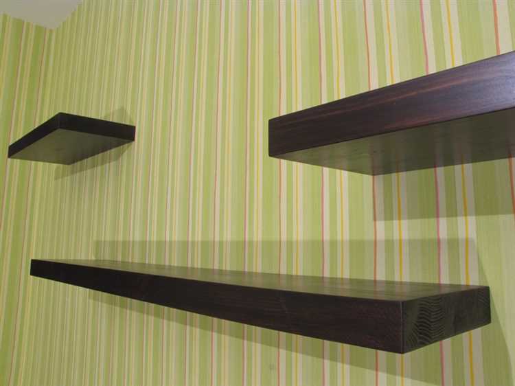 Выбор крепежа для полки на бетонной стене: дюбели, анкеры или саморезы?