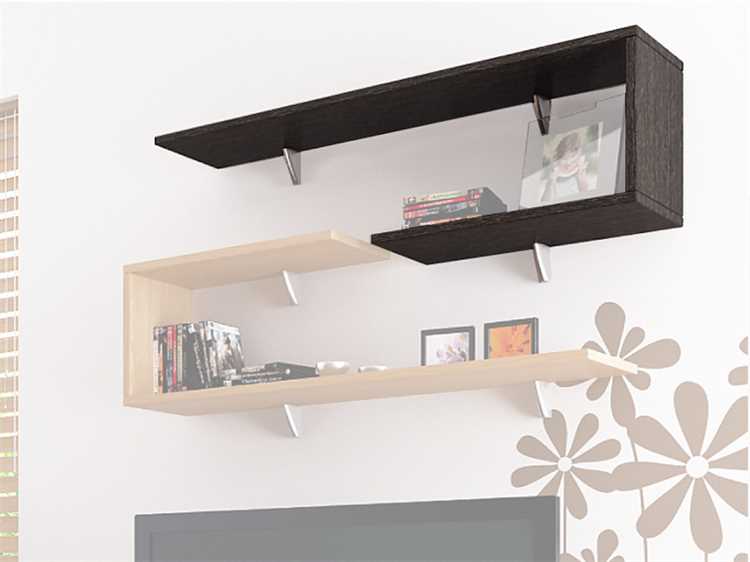 undefined5. Установка дюбелей или анкеров.</strong> Вставьте дюбель в отверстие до упора, если требуется – аккуратно забейте молотком. Для анкерных болтов сначала вставьте анкер, затем затяните гайку ключом до плотного прилегания.»></p>
<p><strong>6. Монтаж полки.</strong> Приложите полку к стене, совместите отверстия с установленными крепежами и закрепите шурупами или болтами, контролируя равномерность затяжки.</p>
<h2>Тонкости крепления полки с учетом веса и нагрузки</h2>
<p><img decoding=