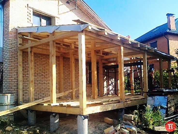 Выравнивание оголовков свай и монтаж обвязки