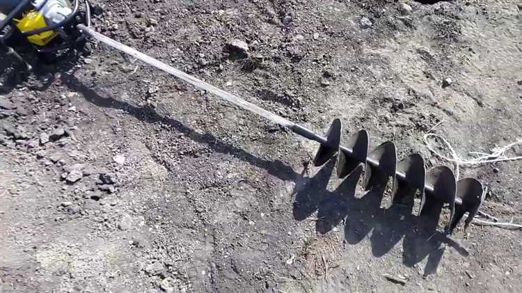 Устройство песчаной подушки на дне траншеи