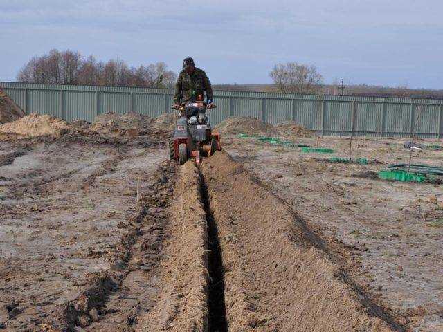 Удаление камней и корней при копке