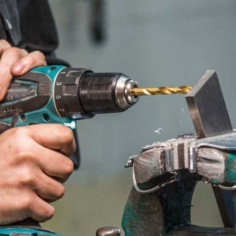 Рекомендованная скорость и давление при работе шуруповертом