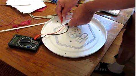 Отключение электропитания перед проверкой люстры