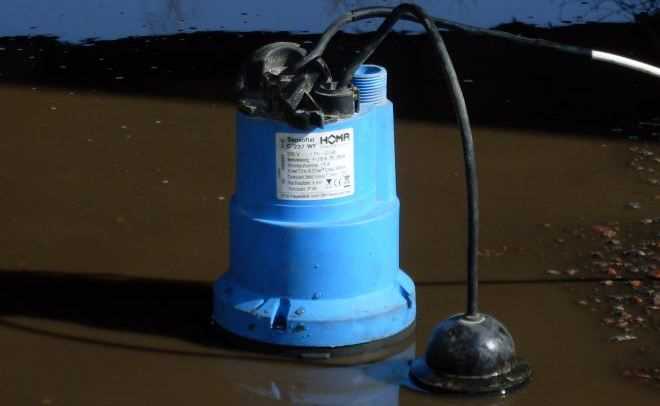 Чем различаются ручные и электрические помпы