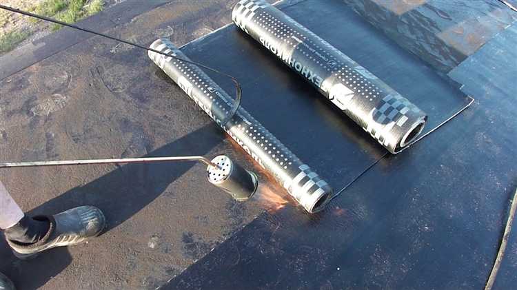 Фиксация и удержание угольника Force при разметке на крыше