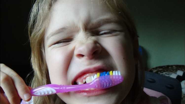 Как размягчить зубную щетку в домашних условиях Как размягчить зубную щетку в домашних условиях