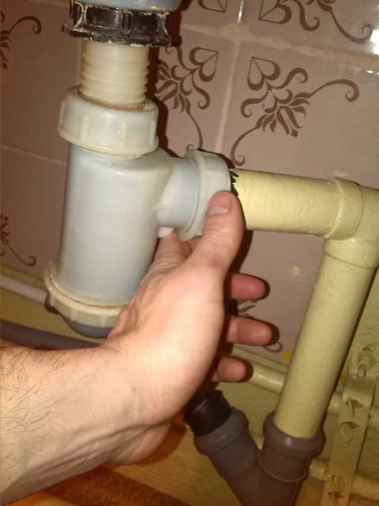 Отключение водоснабжения и слив оставшейся воды