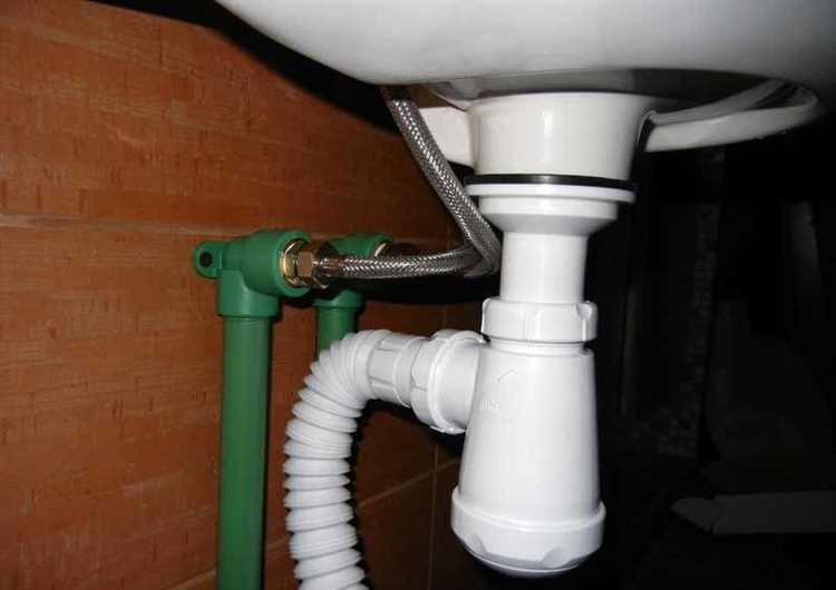 Как разобрать сифон под раковиной в ванной Как разобрать сифон под раковиной в ванной