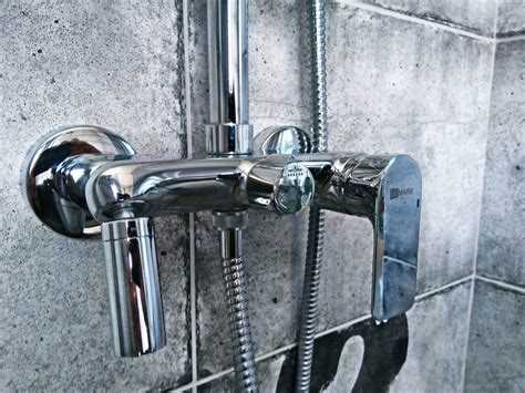 Как отсоединить картридж или кран-буксу от корпуса