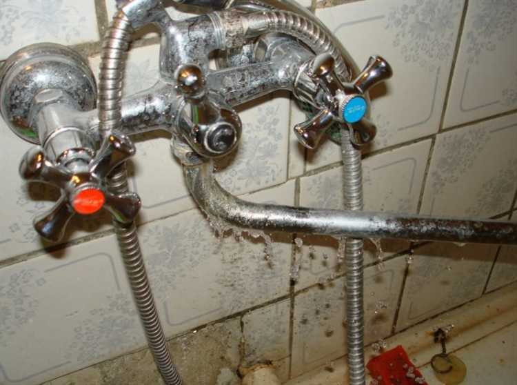 Подготовка инструментов для разборки смесителя