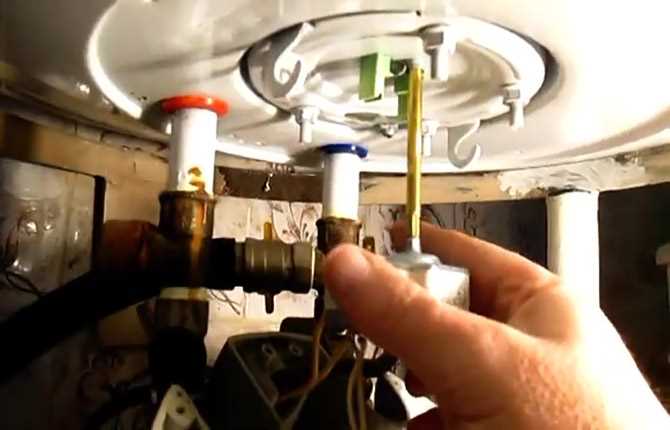 Отсоединение проводки от термостата и нагревательного элемента