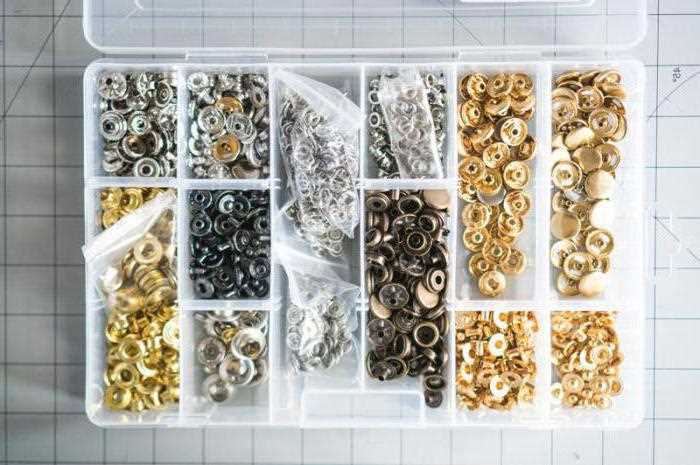 Использование пружинных элементов в конструкции застёжки