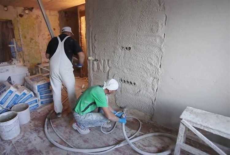 Какие инструменты и ёмкости нужны для замешивания штукатурки