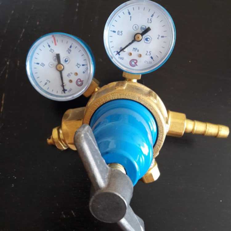 Проверка герметичности системы после регулировки редуктора