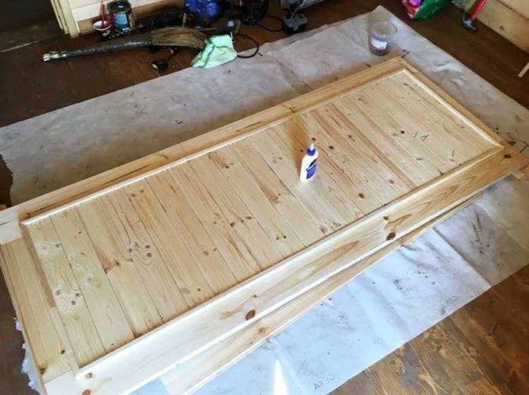 Способы выпиливания соединений под угол 90° и 45° для сборки коробки