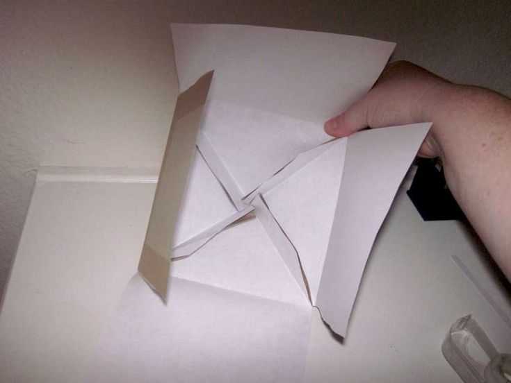 Использование клея для надежности конструкции