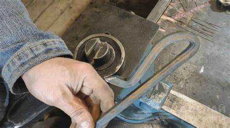 Изготовление крючка или загнутого наконечника