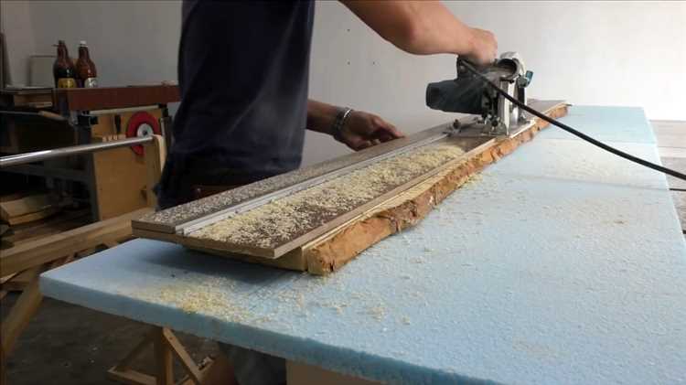 Проверка прямолинейности и угла распила