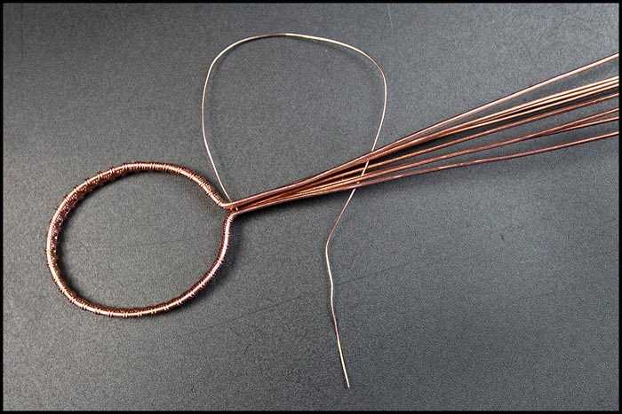 Техника сверления отверстия в камне вручную и с помощью дрели