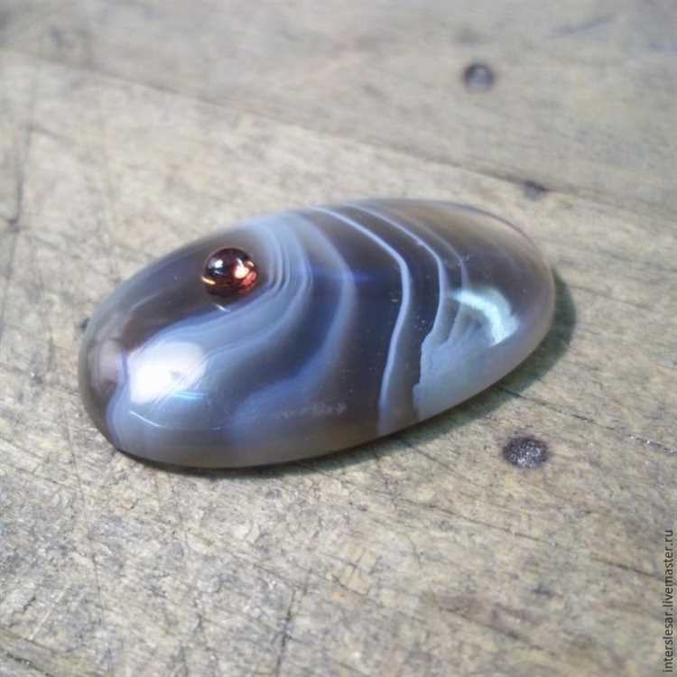 Как избежать трещин и повреждений при сверлении камня