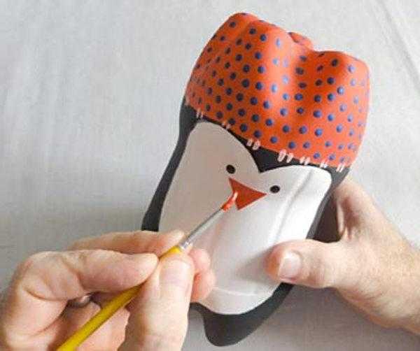 Как сделать пингвина из пластиковых бутылок Как сделать пингвина из пластиковых бутылок