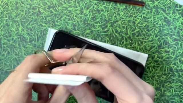 Нанесение защитного стекла без воздушных пузырей