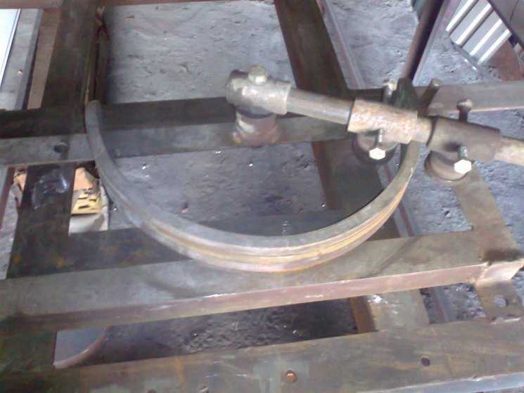 Ручные способы сгибания металлической полосы без станков