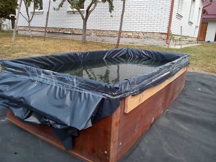 Выбор подходящего типа пленки для защиты бассейна